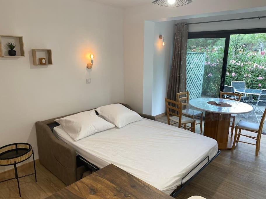 Appartement Residence Vacances Amandier Arlés Exterior foto